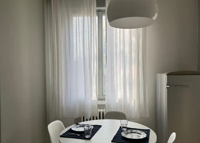 Con Balcone A Due Passi Dal Centro Apartment *