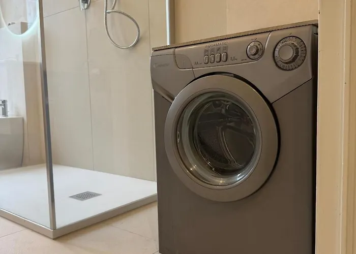 Con Balcone A Due Passi Dal Centro Modena