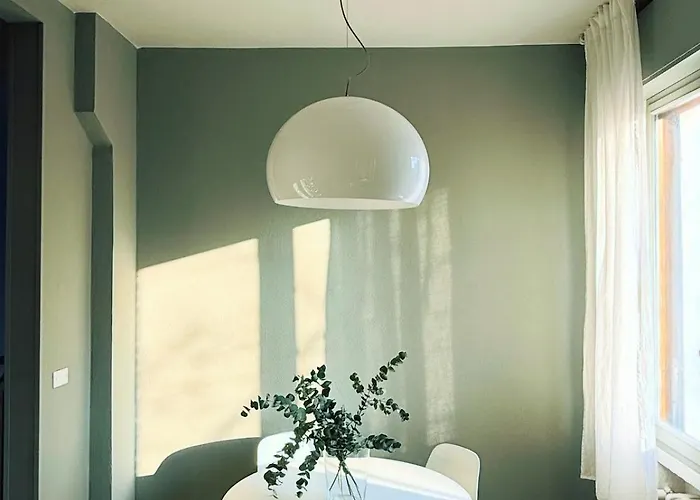 Con Balcone A Due Passi Dal Centro Modena