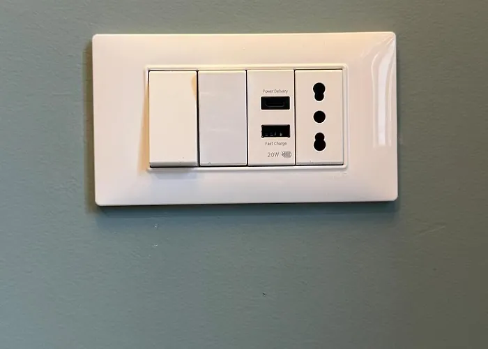 Con Balcone A Due Passi Dal Centro Apartment